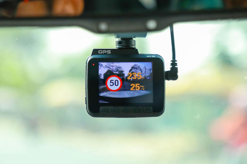 Lắp Đặt Camera Hành Trình Vietmap Tại Thành Phát Auto