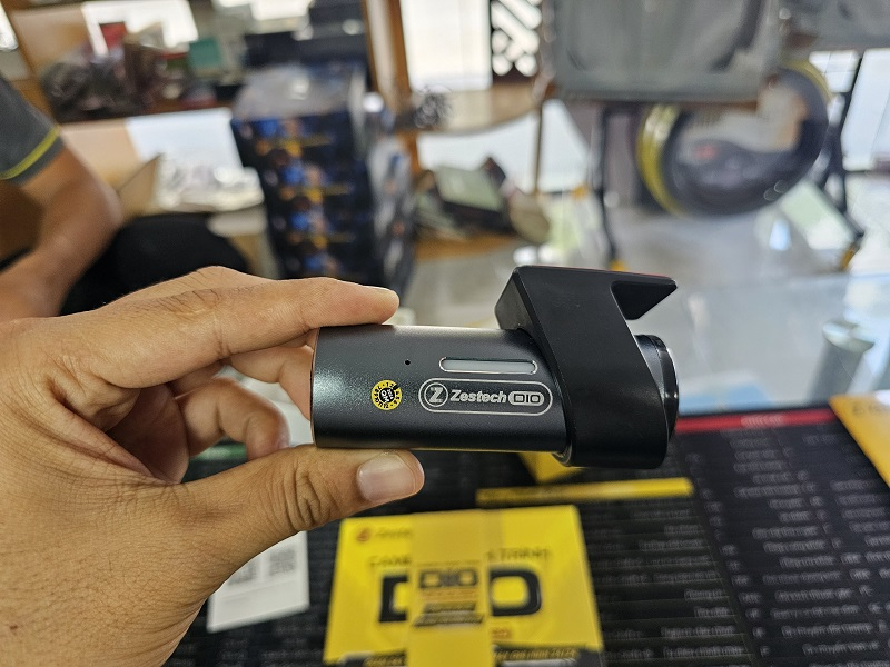Camera hành trình Zestech cho ô tô, xe hơi giá bao nhiêu? Bảng giá chi tiết