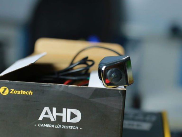 Camera lùi AHD Zestech chô ô tô xe hơi - Ảnh 2