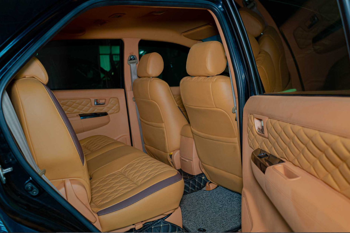 BỌC GHẾ DA CHO Ô TÔ TOYOTA FORTUNER