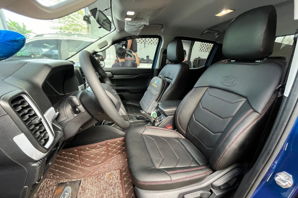 BỌC GHẾ DA SIMILI CHO Ô TÔ XE HƠI