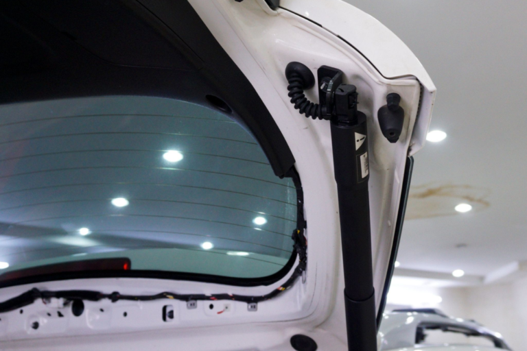 CỐP ĐIỆN CHO Ô TÔ KIA RONDO - Ảnh 3