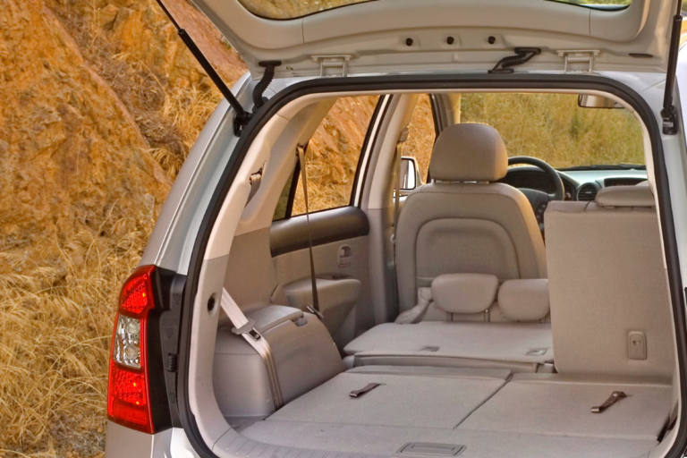 CỐP ĐIỆN CHO Ô TÔ KIA RONDO - Ảnh 2