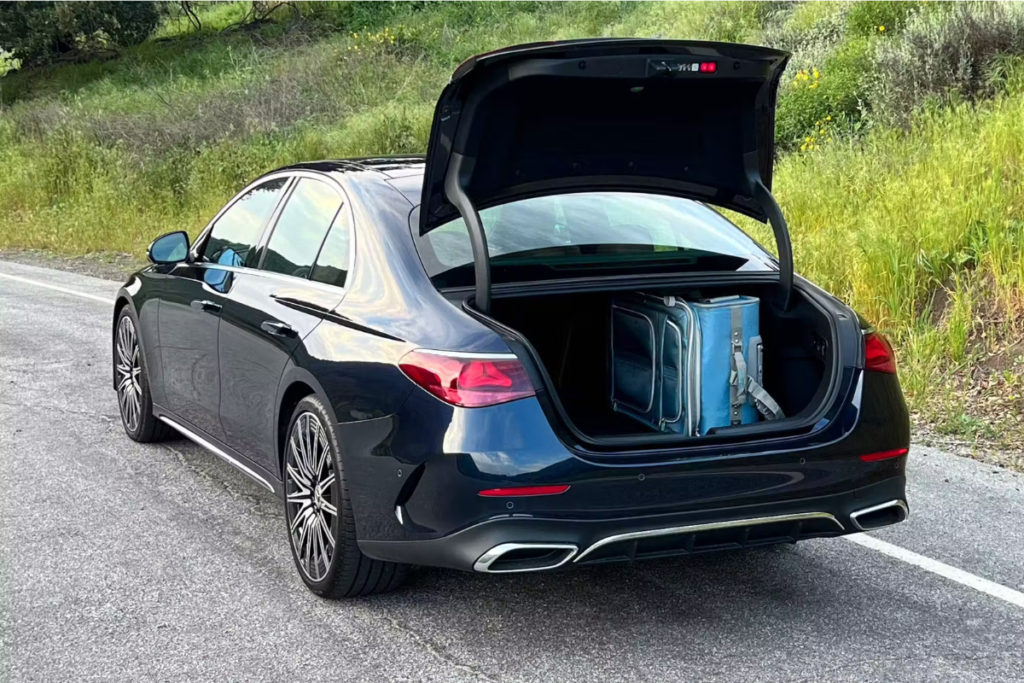 CỐP ĐIỆN CHO Ô TÔ MERCEDES E 300 AMG