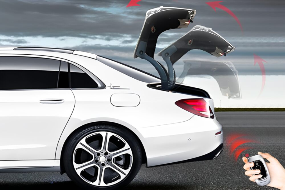 CỐP ĐIỆN CHO Ô TÔ MERCEDES E180