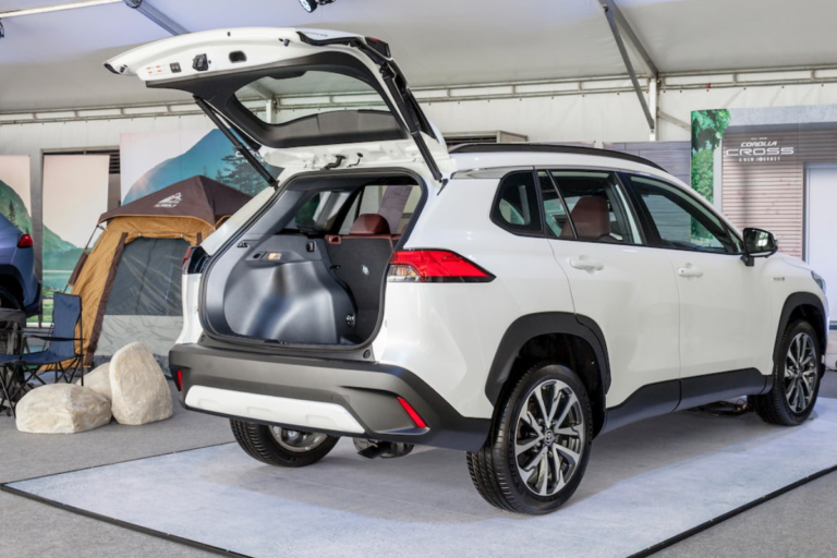 CỐP ĐIỆN CHO Ô TÔ TOYOTA YARIS CROSS - Ảnh 3