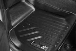 tham-lot-san-5d-o-to-nissan-navara (3)