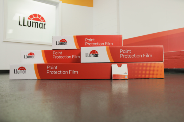 Dán Phim Cách Nhiệt Llumar Ô Tô Quận 9 - Ảnh 3