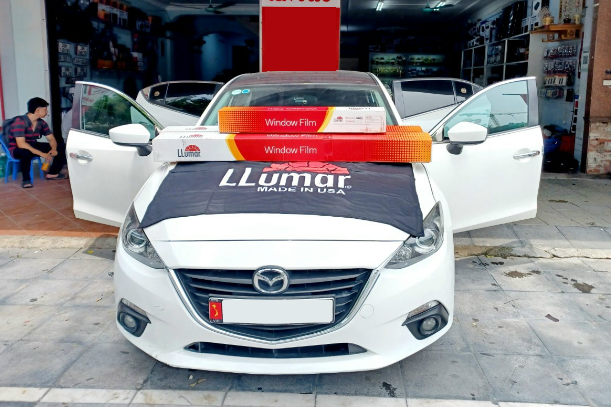 Dán phim cách nhiệt Llumar tại Quận 2 