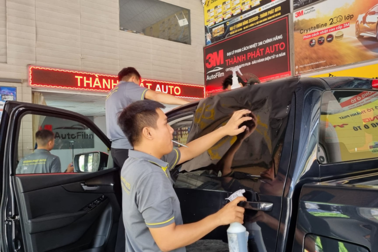DÁN PHIM CÁCH NHIỆT XE FORD RAPTOR - Ảnh 3
