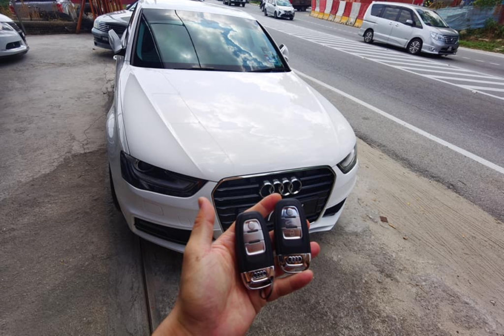 SMART KEY Ô TÔ AUDI A4 – CHÌA KHOÁ XE HƠI THÔNG MINH