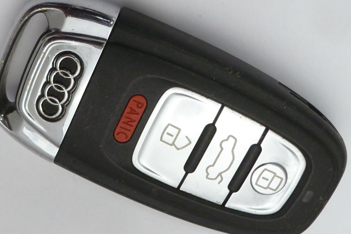 SMART KEY Ô TÔ AUDI Q7 – ENGINE START STOP