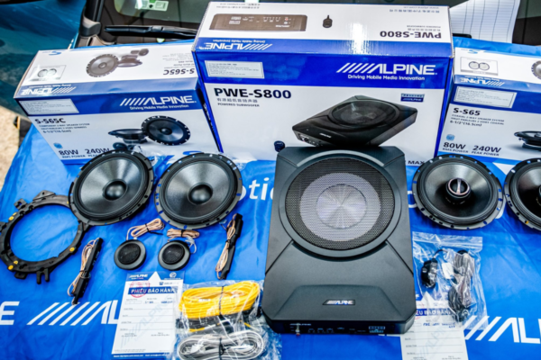 Độ Combo Âm Thanh Alpine Cho Xe VinFast Minio Green - Ảnh 2