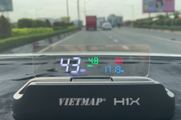 Lắp Đặt HUD Hiển Thị Tốc Độ Kính Lái Ô Tô Tại Quận Bình Thạnh - Ảnh 3
