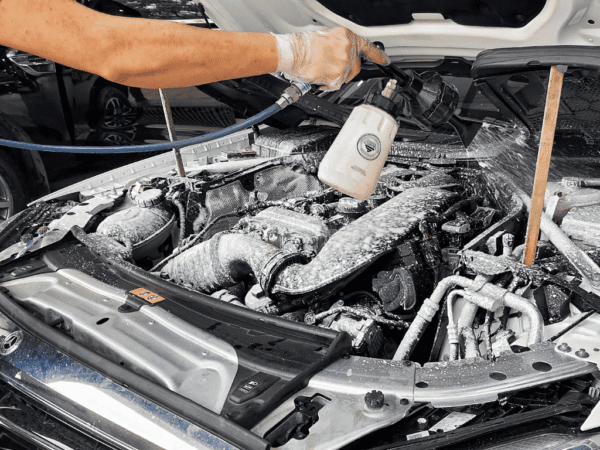 Vệ Sinh Khoang Máy Xe Hơi Ô Tô Tại Quận 9 - Ảnh 2