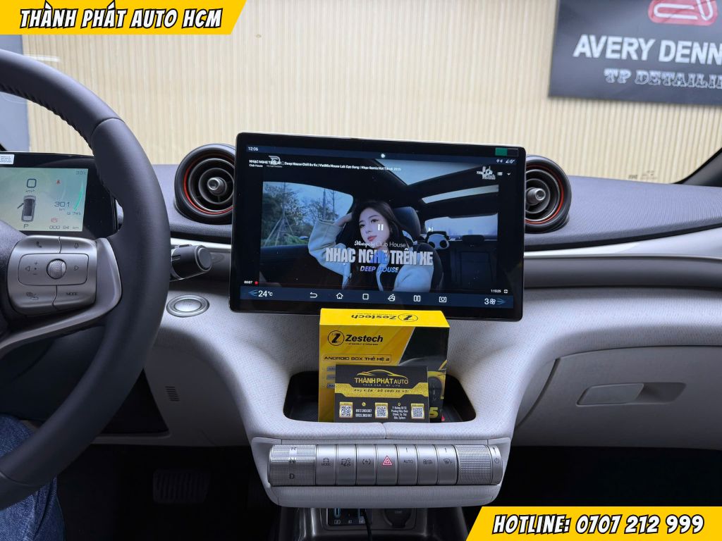 Android box DX265 cho xe điện BYD