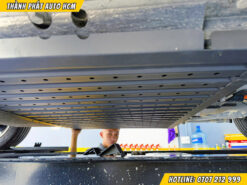 Lắp Đặt Tấm Ốp Pin VF5