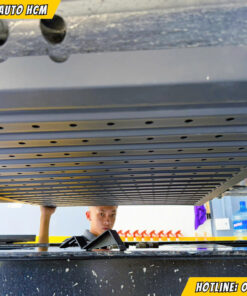 Lắp Đặt Tấm Ốp Pin VF5