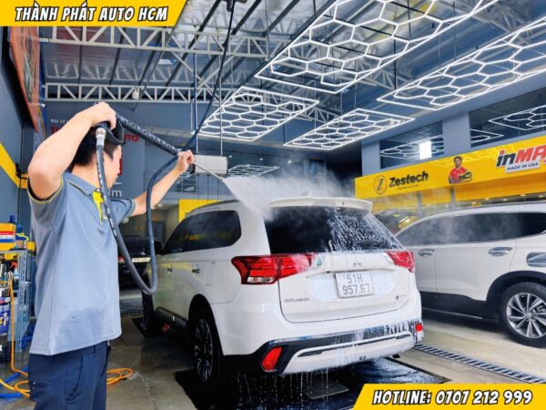 Dán Phim Cách Nhiệt Xe Hơi Llumar Tại Quận Gò Vấp - Ảnh 3