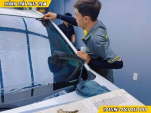 Dán Phim Cách Nhiệt Ford Explorer