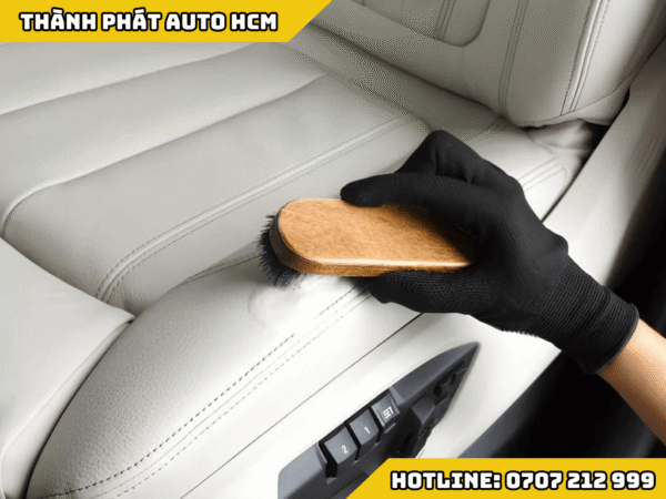 Vệ Sinh Nội Thất Xe Ô Tô Tại Quận Gò Vấp - Ảnh 2