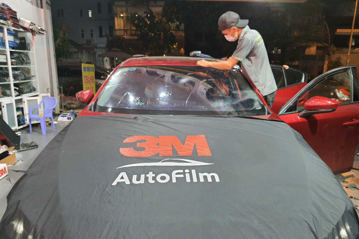dán phim cách nhiệt phường Tân Sơn tại Thành Phát Auto