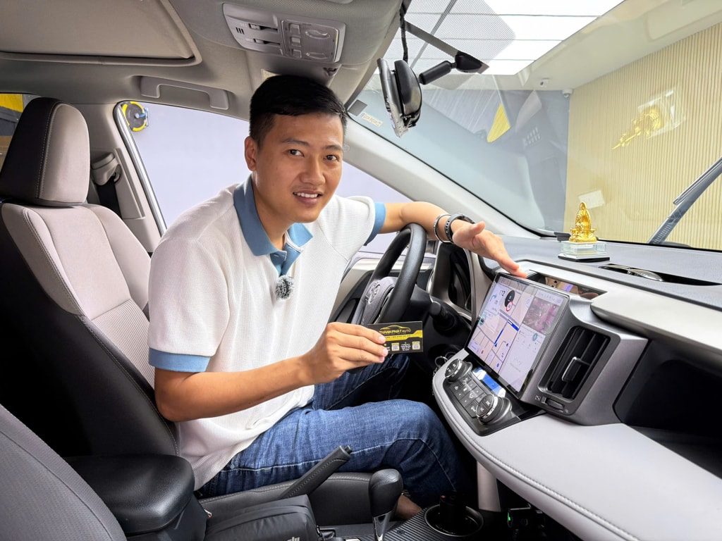 màn hình android toyota rav4 2013, 2015 (1)