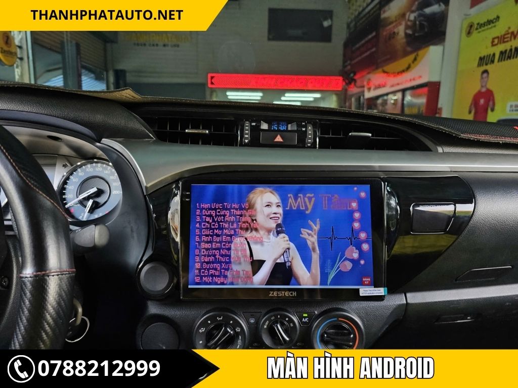 màn hình toyota hilux