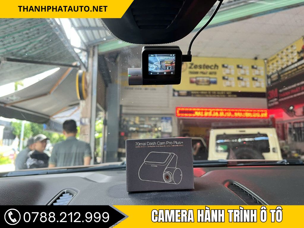 camera hành trình ô tô lắp tại thành phát auto