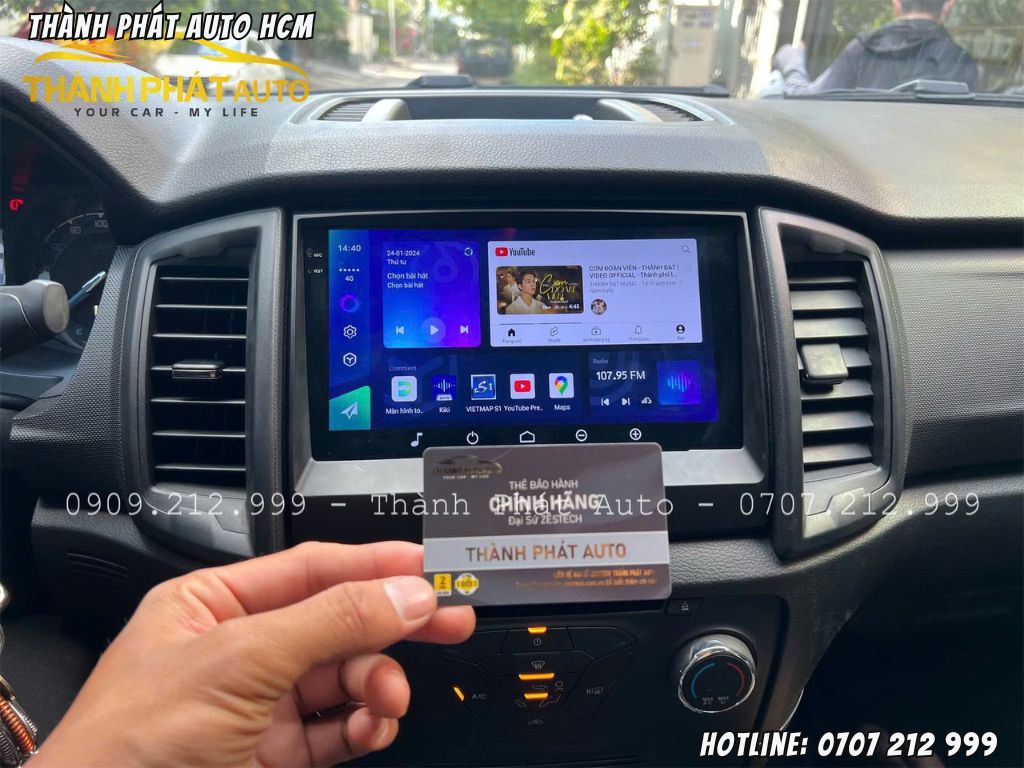 màn hình xe ford everest