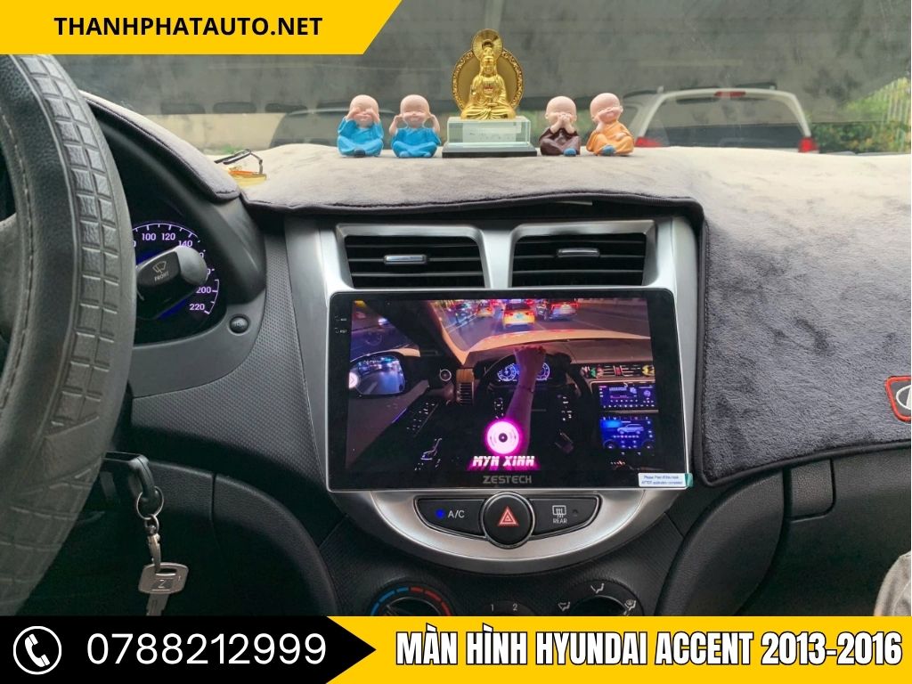 Màn Hình Hyundai Accent 2013–2016 đang phát video giải trí chất lượng cao, màu sắc rực rỡ và âm thanh mạnh mẽ. Đây là minh chứng rõ nét cho khả năng xử lý đa phương tiện của sản phẩm, phù hợp cho mọi chuyến hành trình dài.
