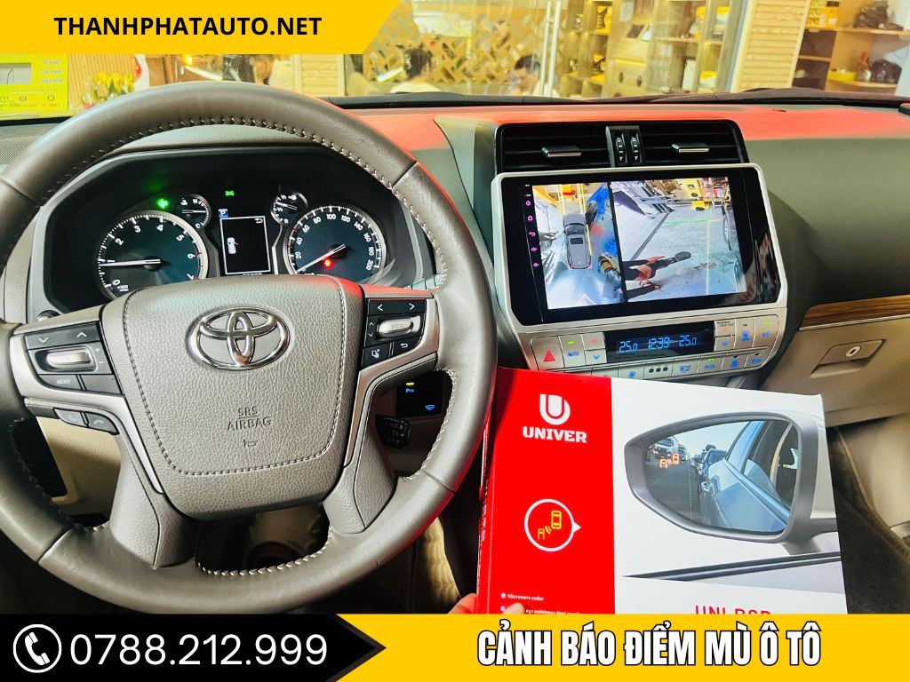 Cảnh báo điểm mù ô tô