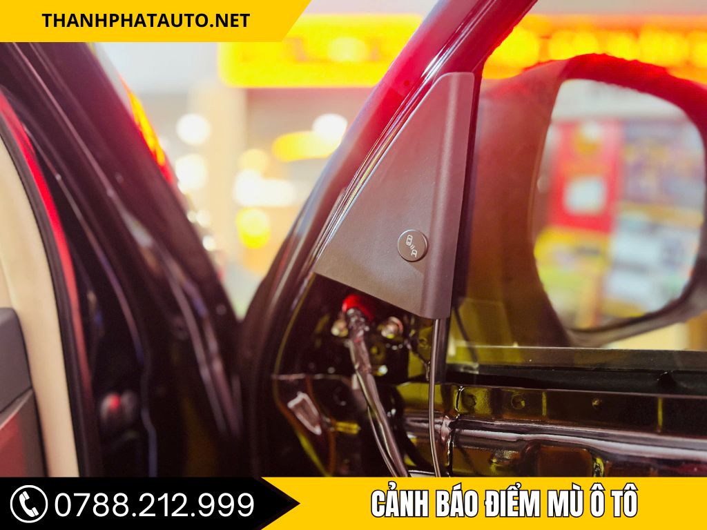 Cảnh báo điểm mù ô tô land cruiser