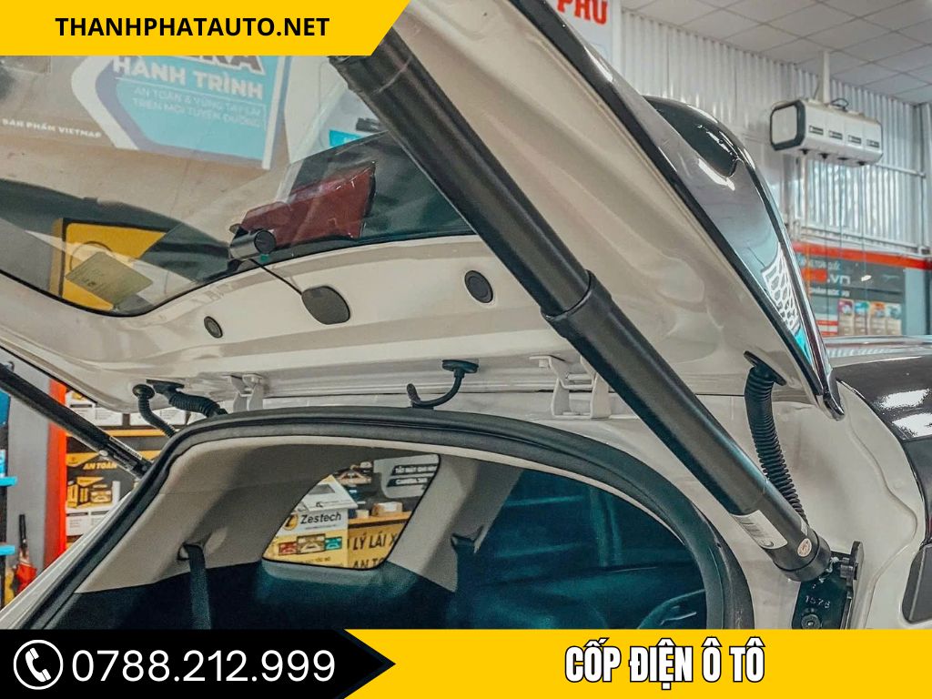 Cốp điện ô tô tphcm