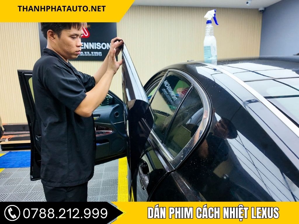 Dán phim cách nhiệt ô tô tại Bà Rịa – Quá trình dán phim cho cửa kính xe giúp giảm nhiệt và bảo vệ sức khỏe