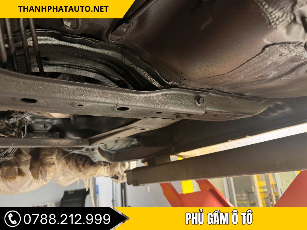 Quy Trình Phủ Gầm Ô Tô Tại Thành Phát Auto