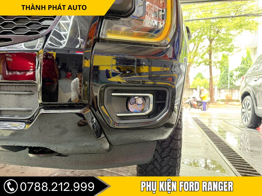 Phụ kiện ford ranger xls 2025 - đèn bi gầm