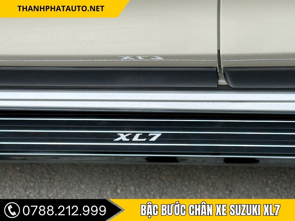 Hình Ảnh Bậc Bước Chân Xe Suzuki XL7