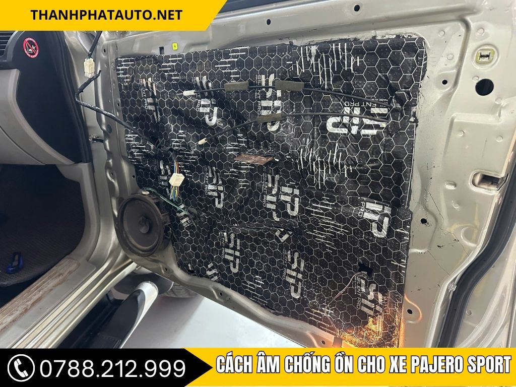 Cách Âm Chống Ồn Xe Pajero Sport
