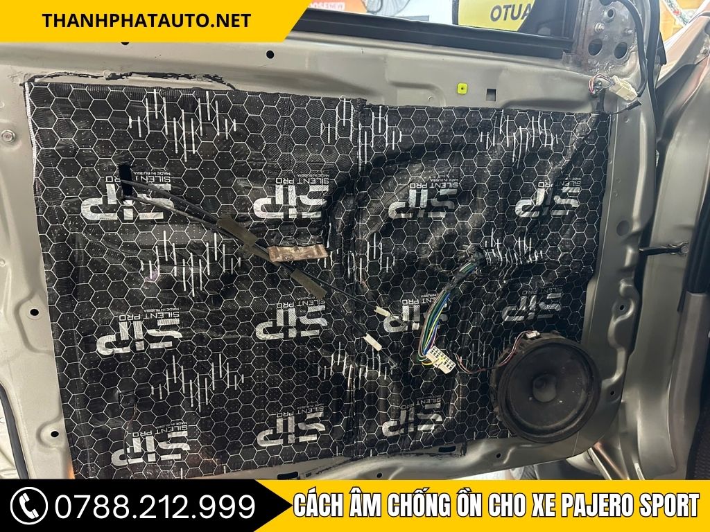 Cách Âm Chống Ồn Xe Pajero Sport