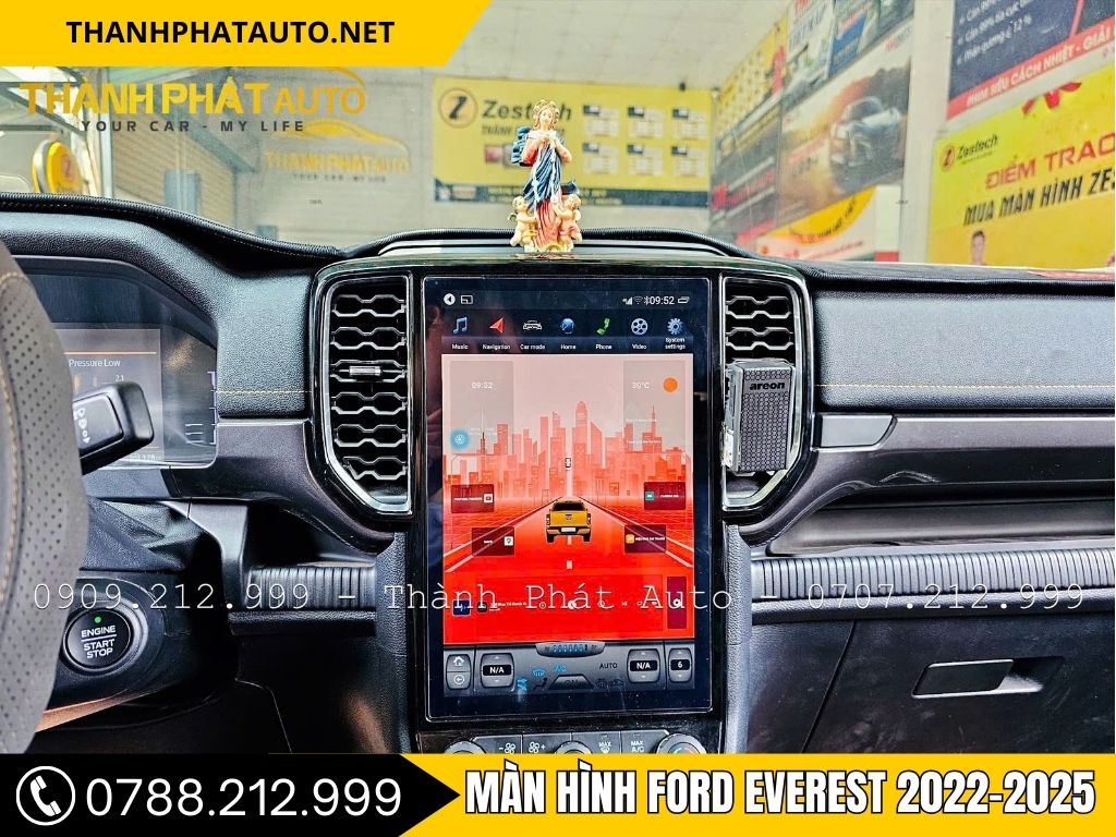 Màn Hình Ford Everest 2022-2025 – Giải Trí Hiện Đại