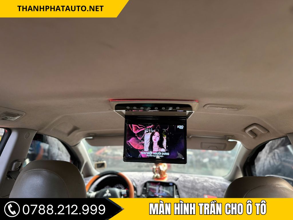 Hình Ảnh Màn Hình Trần Cho Ô Tô 