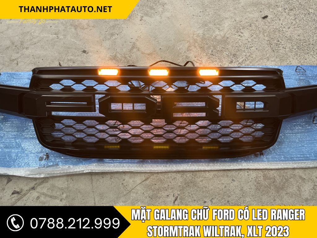 Mặt Galang Chữ Ford Có LED Cho Ranger Stormtrak, Wildtrak, XLT 2023