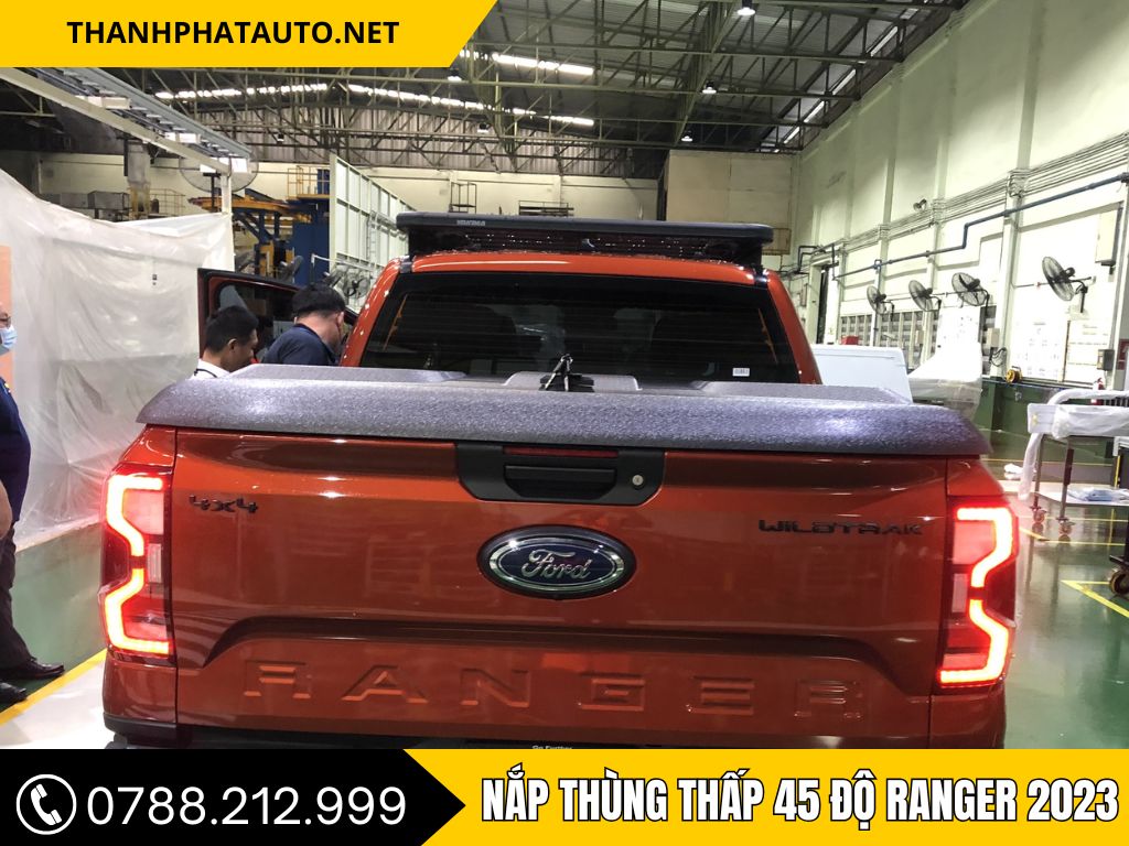 Nắp Thùng Thấp 45 Độ Cho Ranger 2023