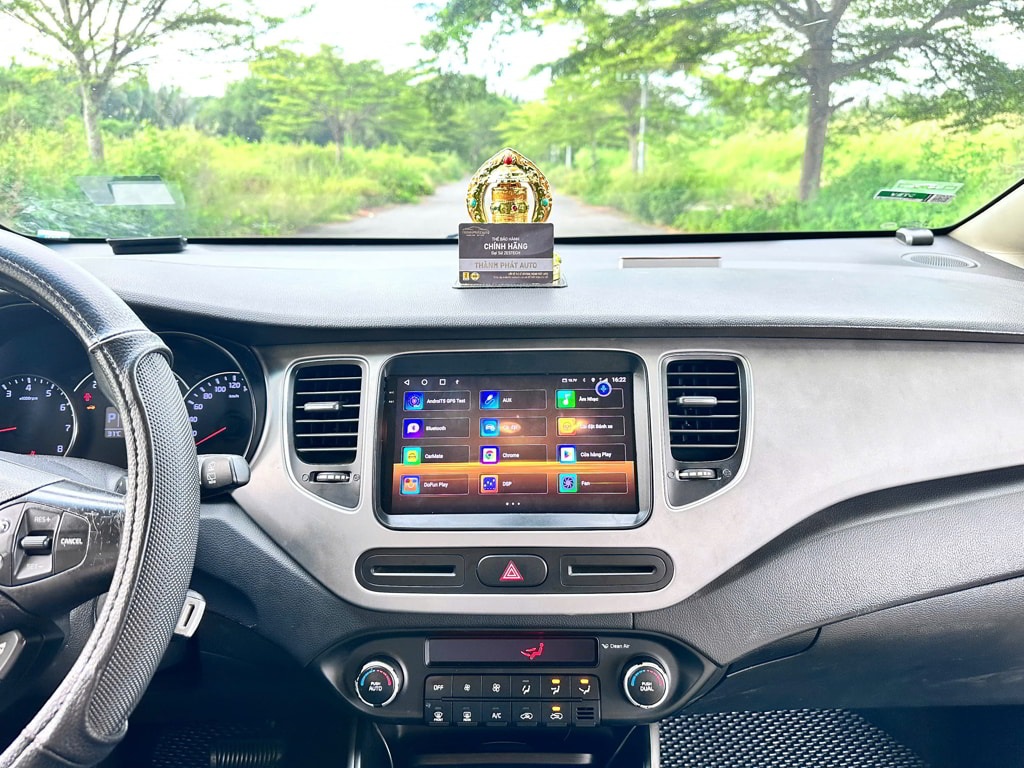 Hình ảnh lắp đặt thực tế Zestech Z18 chính hãng, phù hợp cho nhu cầu cơ bản trong tầm giá dưới 5 triệu.