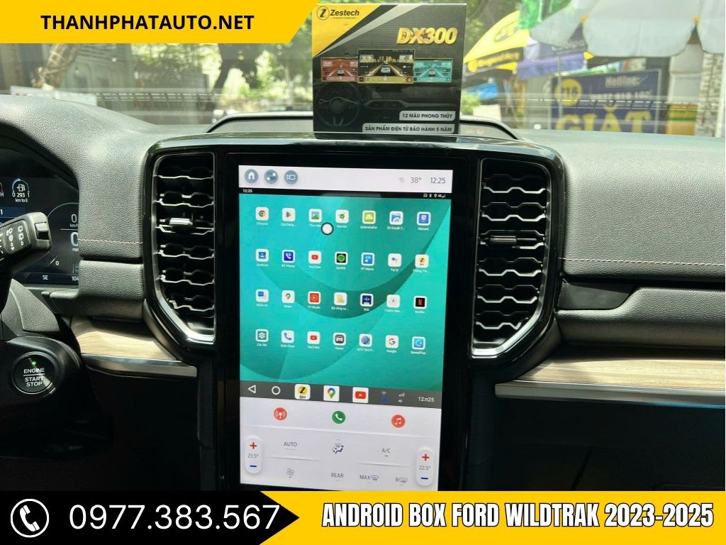 Android Box Ford Wildtrak 2023-2025 sau khi lắp đặt hoàn thiện, giữ nguyên màn hình nguyên bản