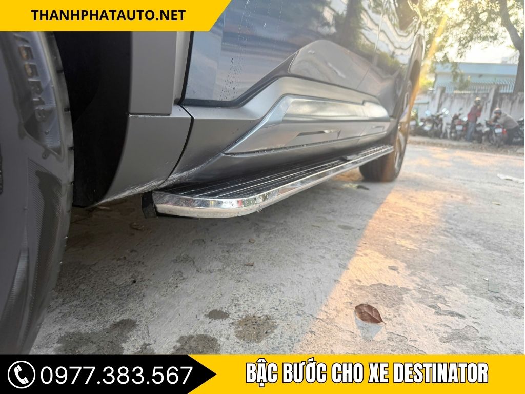 Bậc Bước Cho Xe Mitsubishi Destinator - Tiện Lợi Và An Toàn