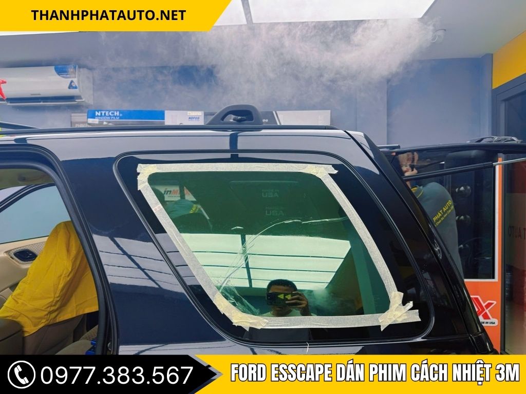 Hình Ảnh Ford Escape Dán Phim Cách Nhiệt 3M