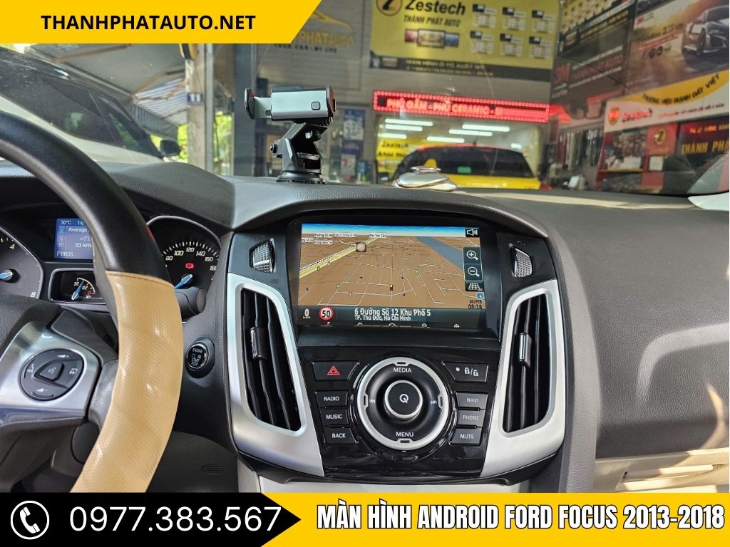Giao diện Màn hình Android Ford Focus 2013-2018 khi sử dụng trong xe thực tế
