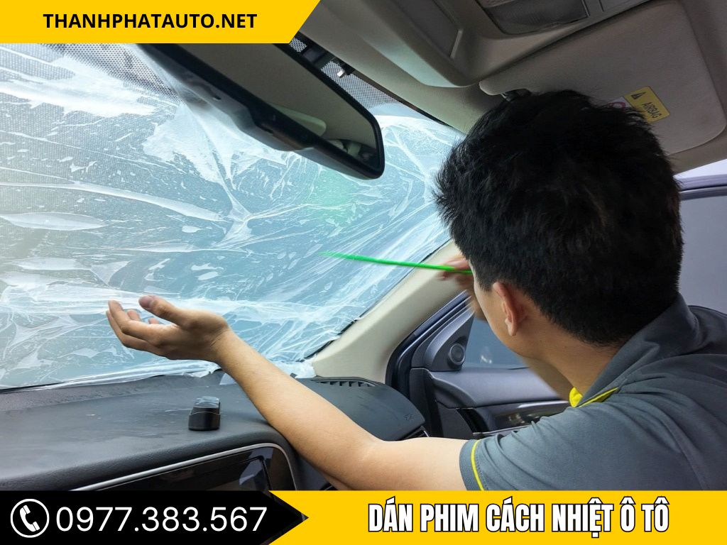 Dán phim cách nhiệt ô tô Quận 12